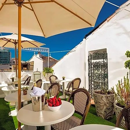The Town House Hotel 2*
